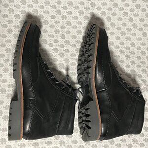 Chaco fields lace boots